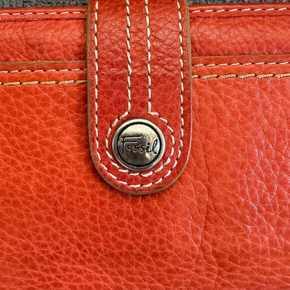 Fossil Women's Orange Genuine Pebble Leather Bi-Fold Snap Button Slim Wallet - Picture 2 of 12